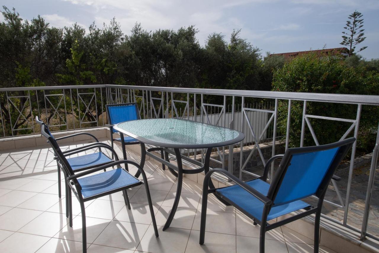 Punda 4 Seasons Appartement Diakopto Buitenkant foto
