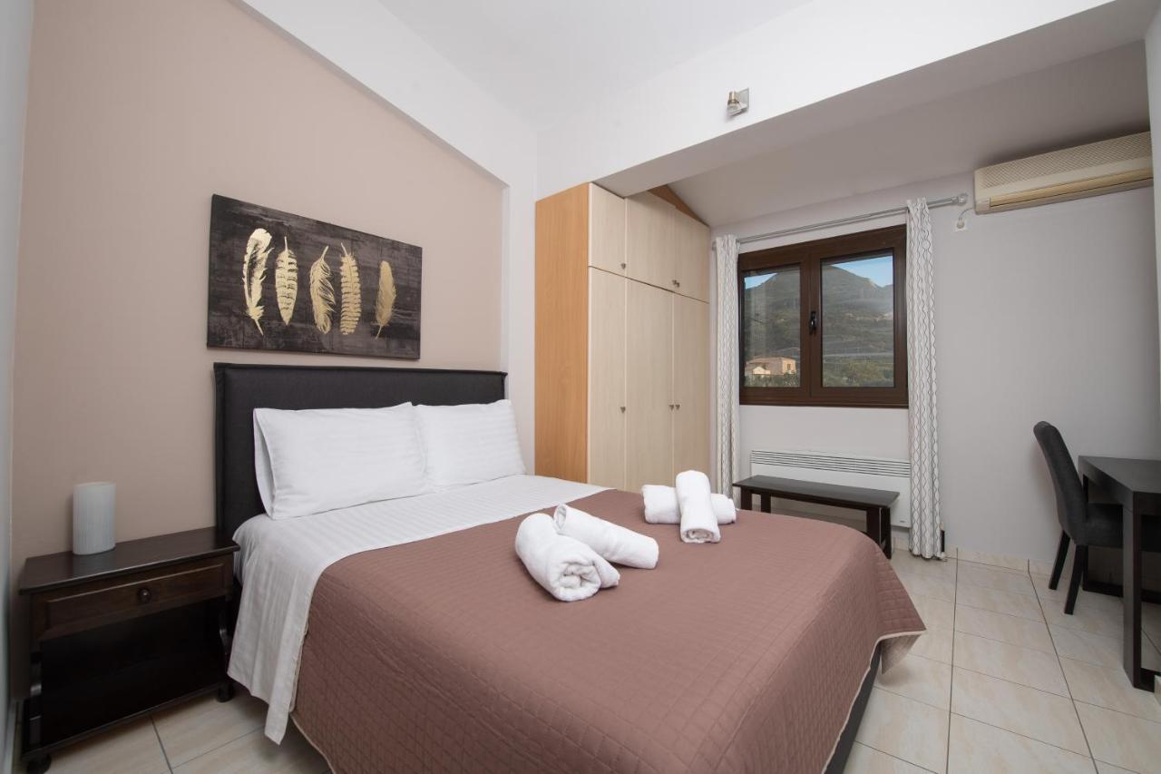Punda 4 Seasons Appartement Diakopto Buitenkant foto