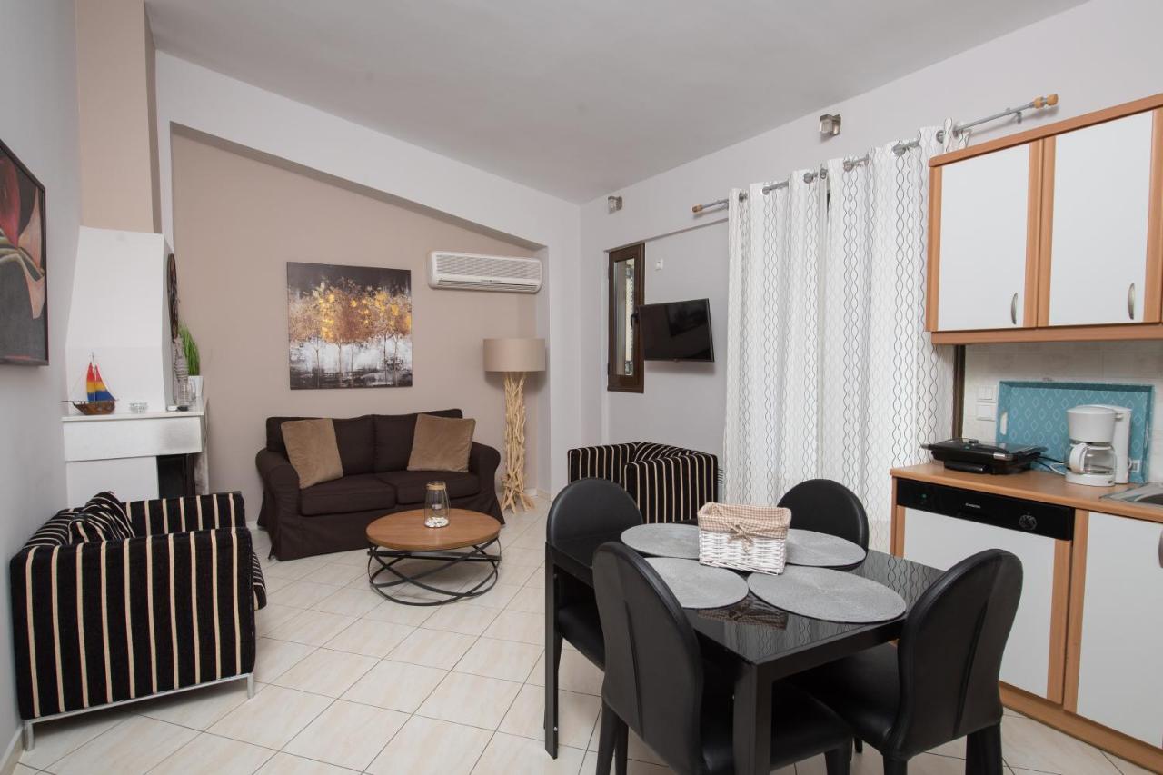 Punda 4 Seasons Appartement Diakopto Buitenkant foto